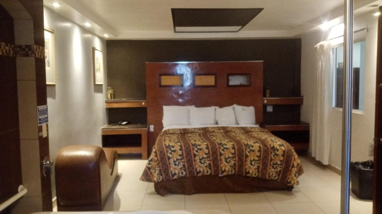 Hotel Tapatio Тихуана Екстериор снимка